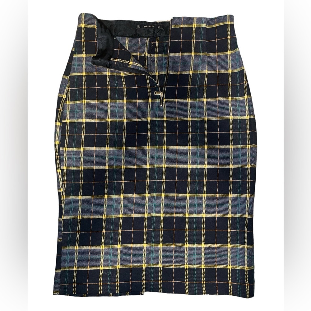 Zara Basic Women’s Plaid Midi Skirt- Size Large. Black, Gray, Yellow Plaid